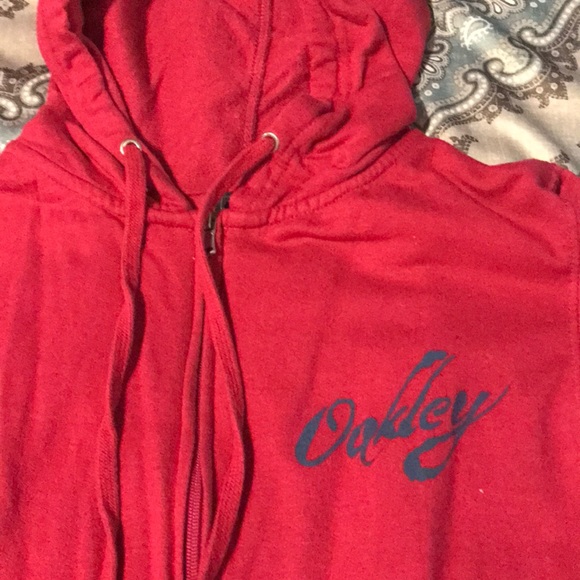 Like new!! Oakley size large zip up! - Picture 2 of 4